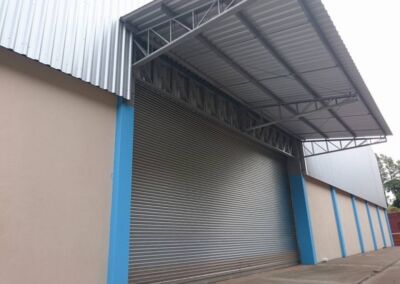 Porta de enrolar fechada
