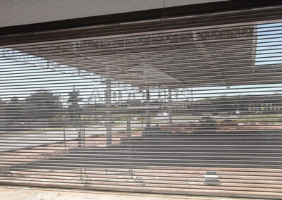 Material para porta de enrolar automática