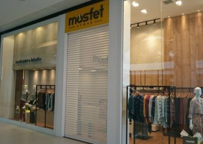 Material para porta de enrolar automática